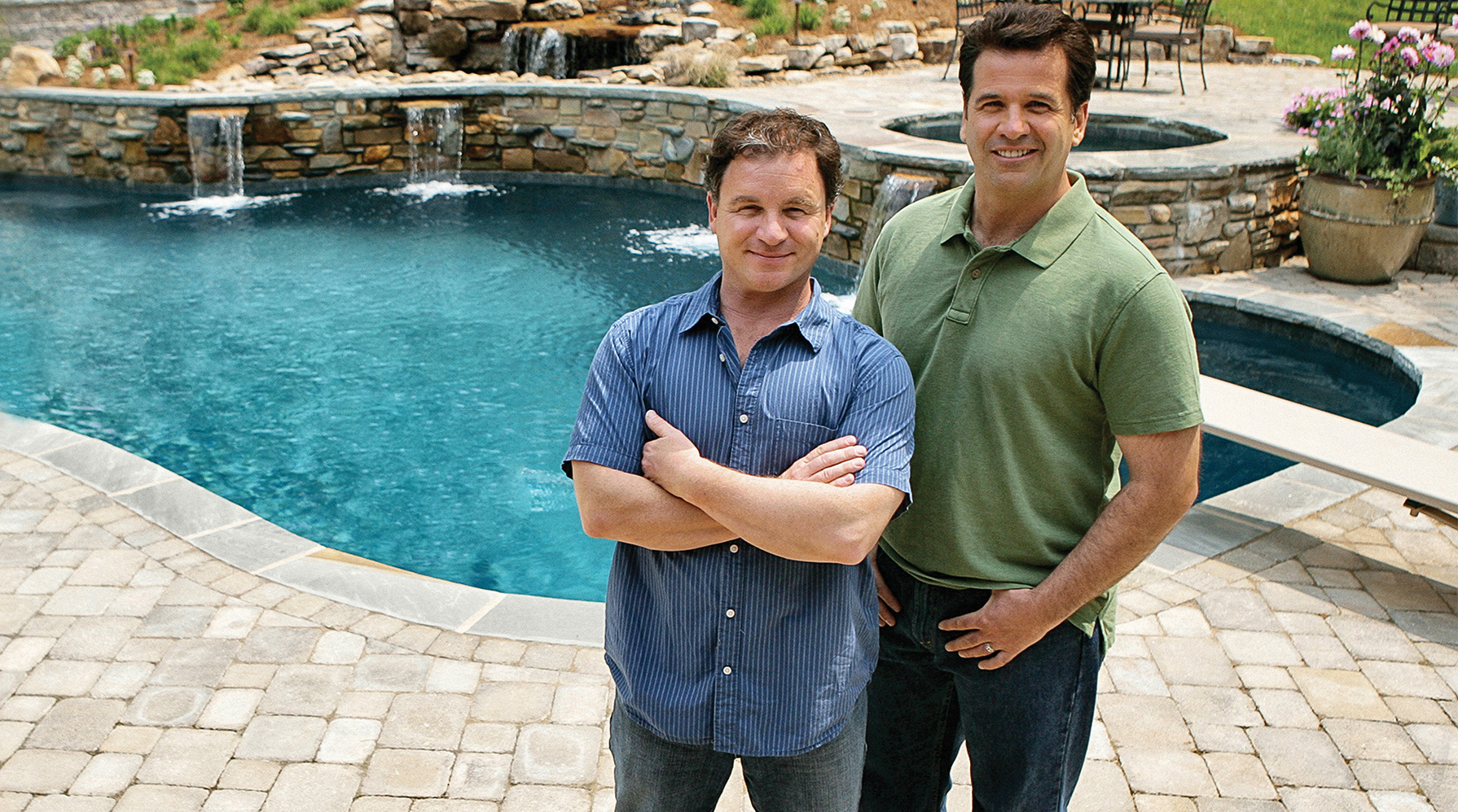 Designing a Custom Pool Deck That Complements Your Home